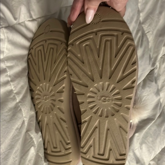 UGG Pink Winter Boots with Fluffy Trim - Picture 5 of 16